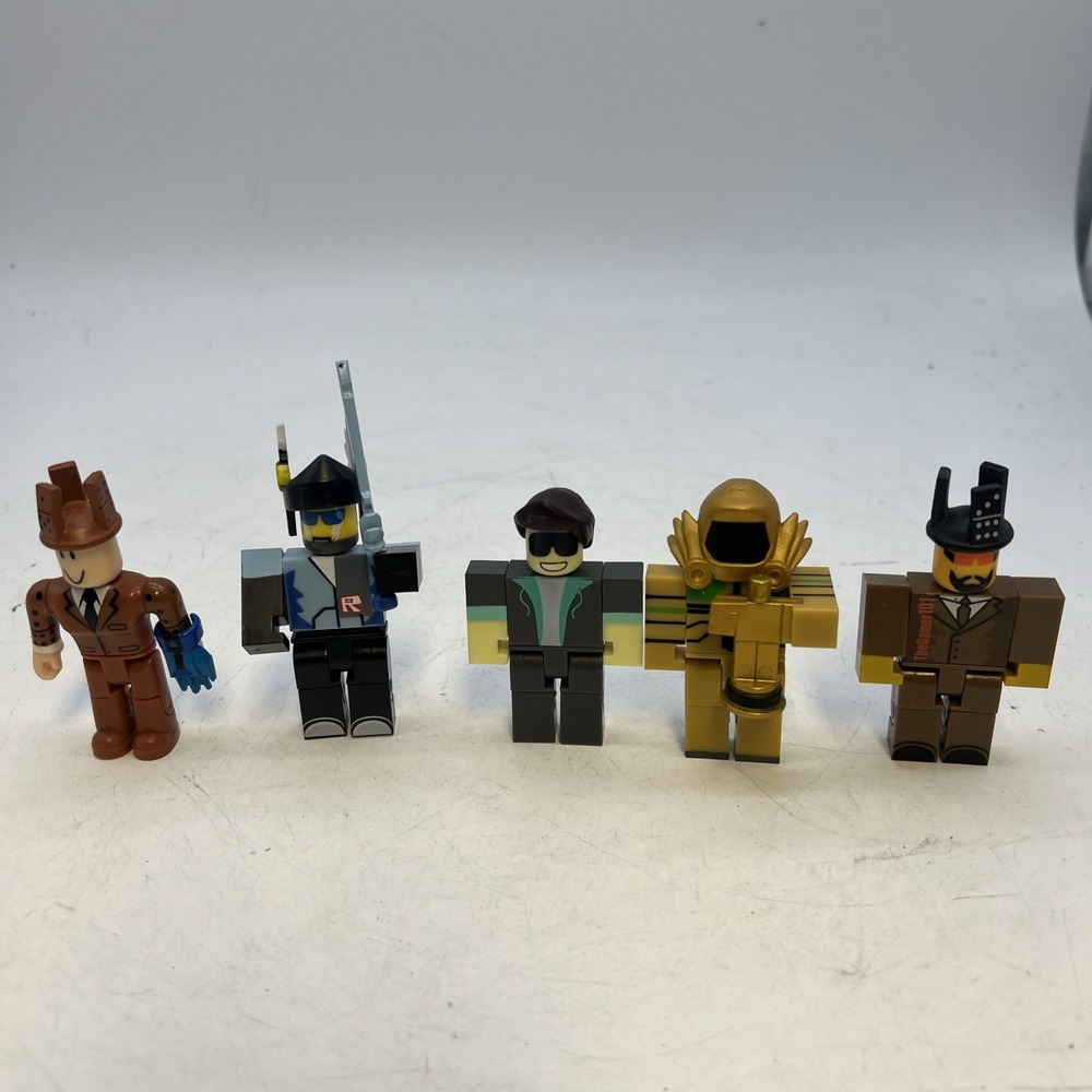 Roblox Toy Lot Action Figures And Accessory Pieces